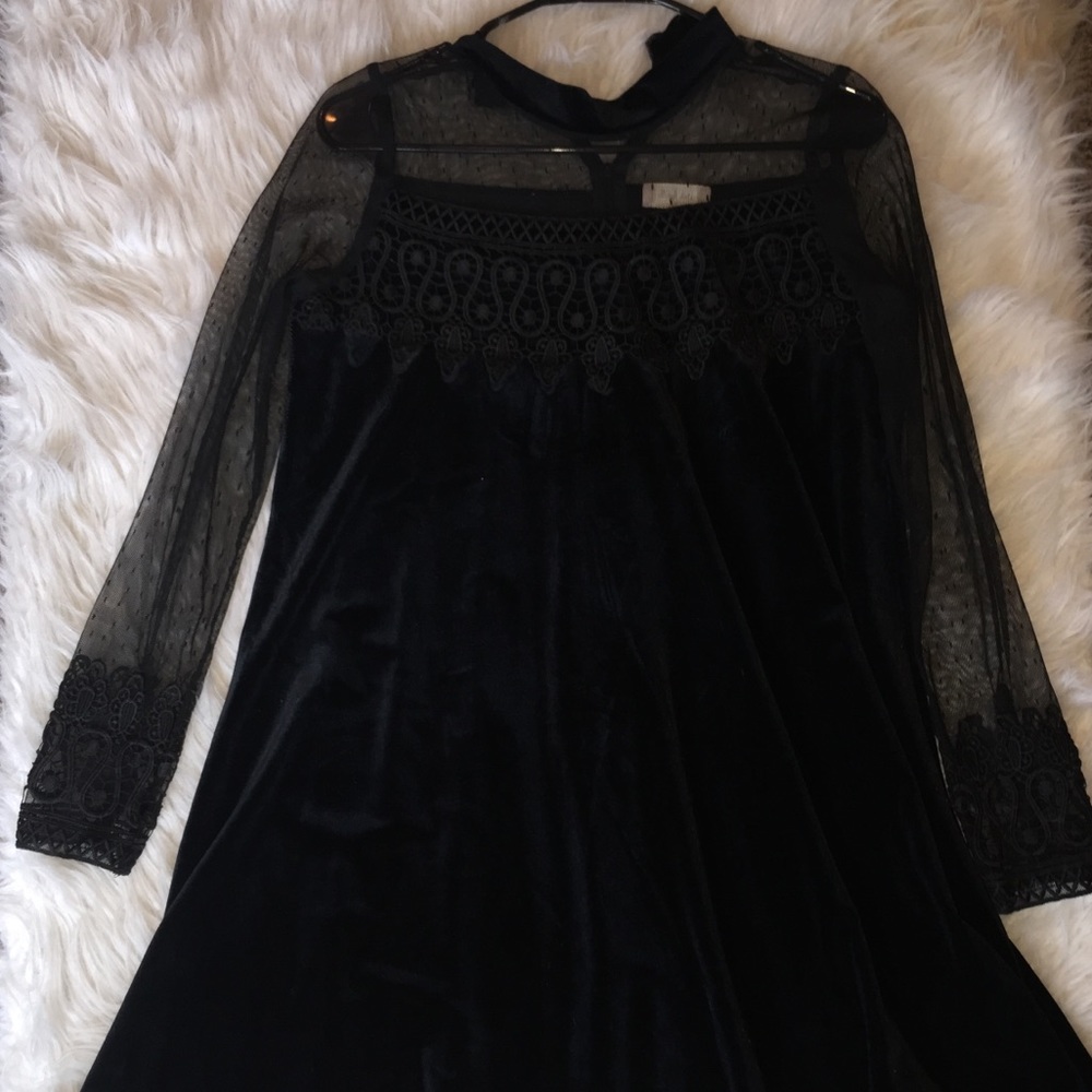 Black velvet altar’d state dress